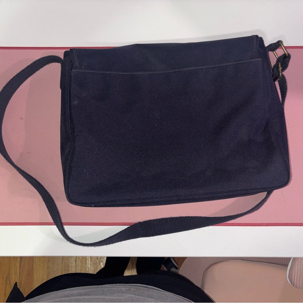 Lauren Ralph Lauren Navy Messenger Bag with Gold Crest - Picture 3 of 4